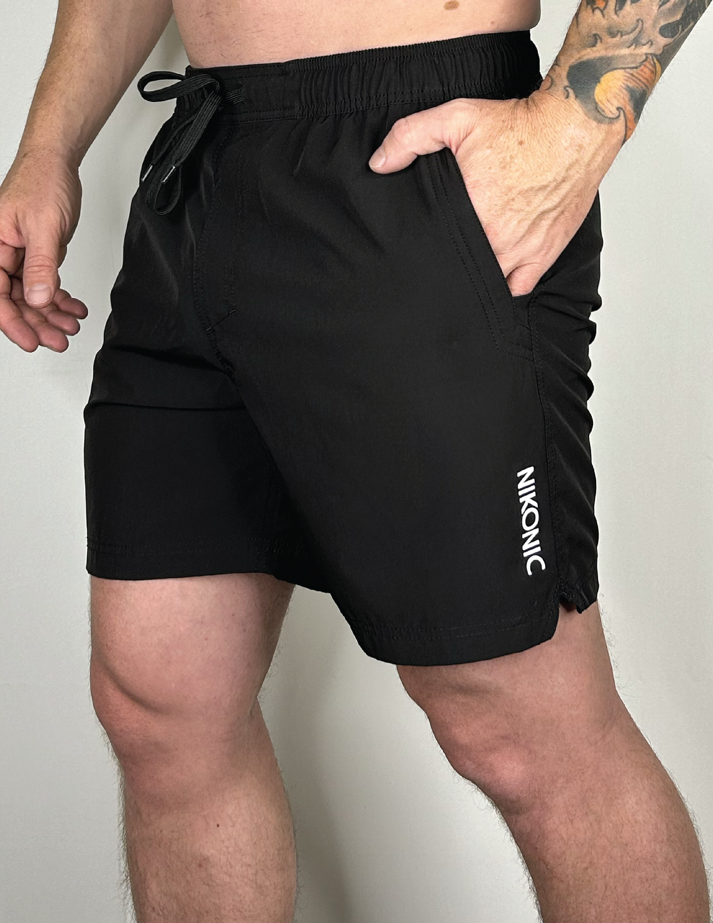 Nikonic - Hybrid Series - Black